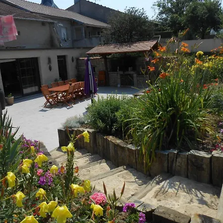 Bed & Breakfast La Ferme Des 3 Suissesses 3*